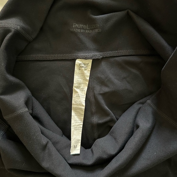 Fabletics Maternity 7/8 leggings - Picture 2 of 3